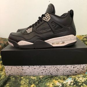 Air Jordan 4 Retro LS Oreo Size 10